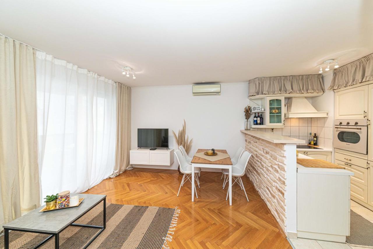 Malea Suite Split Exterior foto